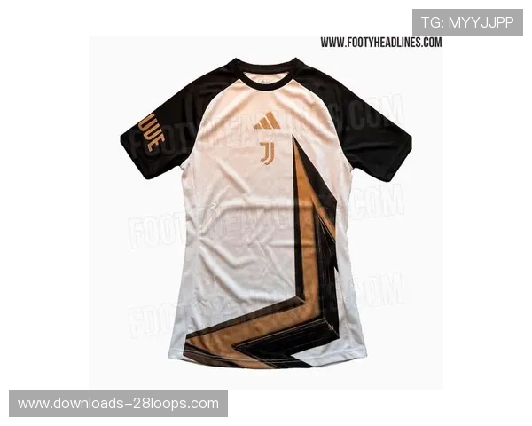 尤文图斯新赛季第四球衣曝光:横条纹复刻96-97热身服设计 尤文图斯新赛季第四球衣曝光:横条纹复刻96-97热身服设计